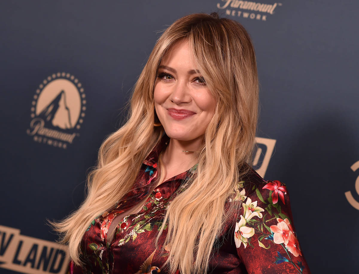 Hilary Duff Announces 4 Exclusive Concerts This January — And Los Angeles Is On The List