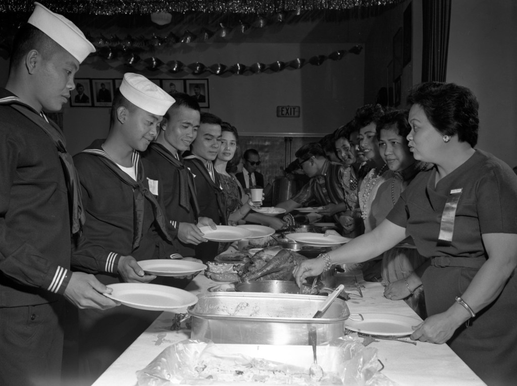 Chow time – San Diego Union-Tribune