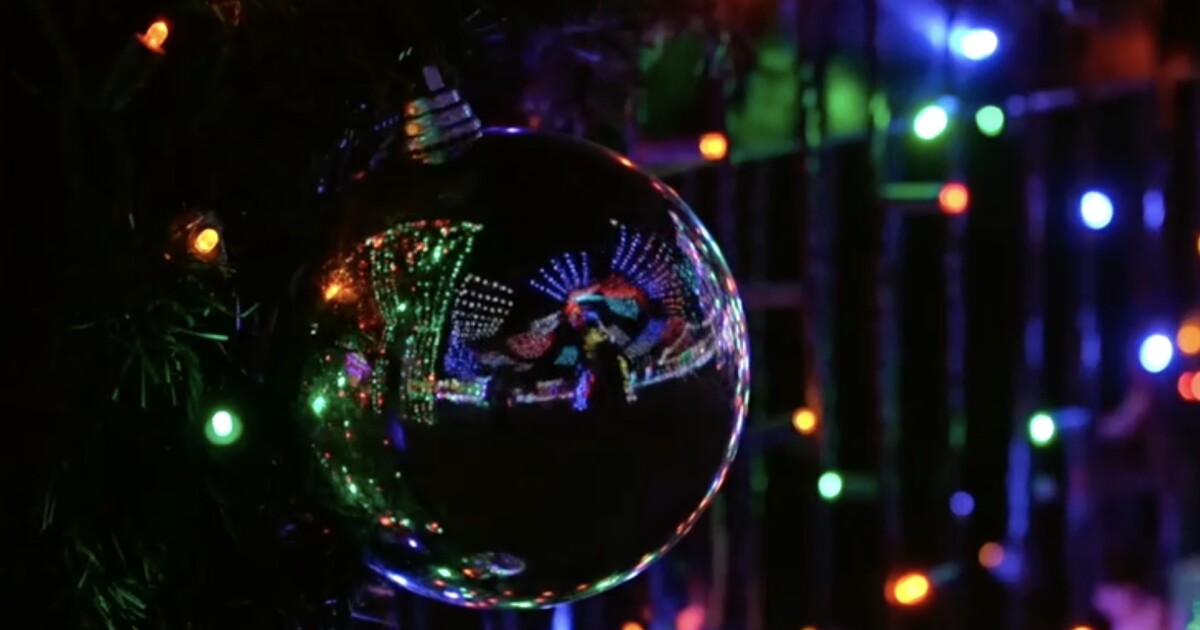 Labor of love lights up the Christmas Holiday in Bakersfield