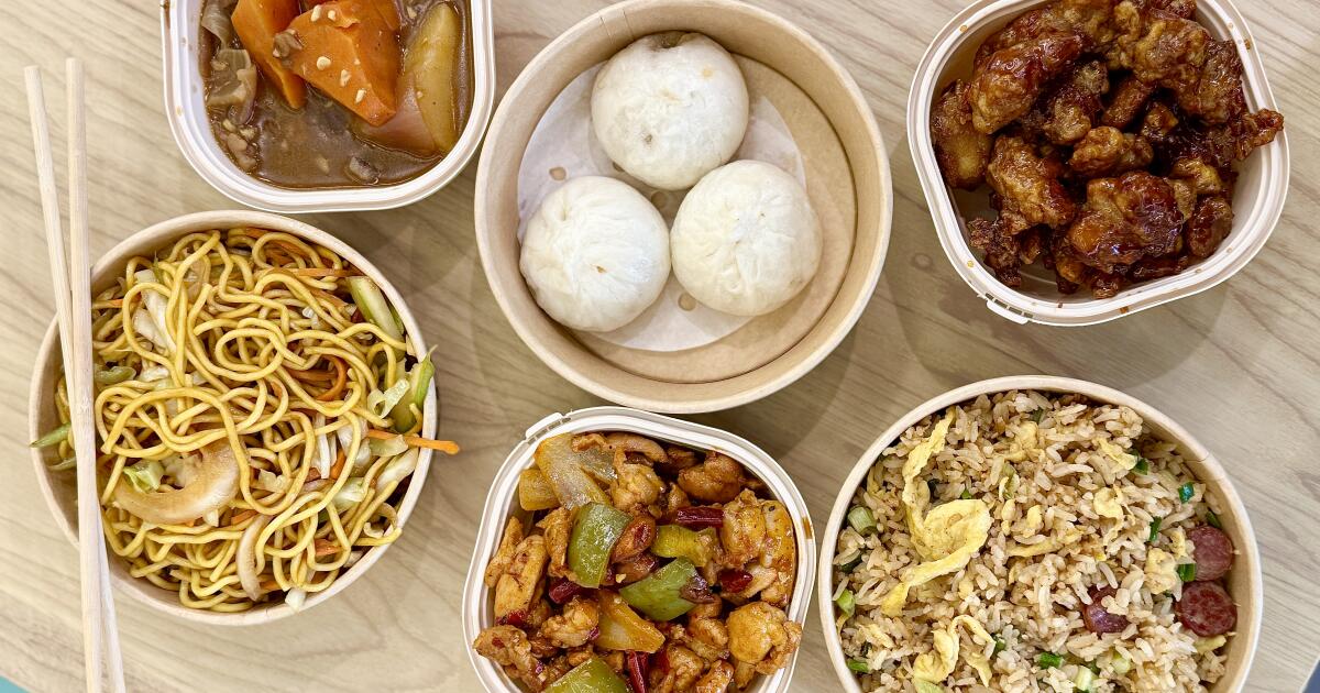 Commentary: Are robot woks the future of dining in Los Angeles?