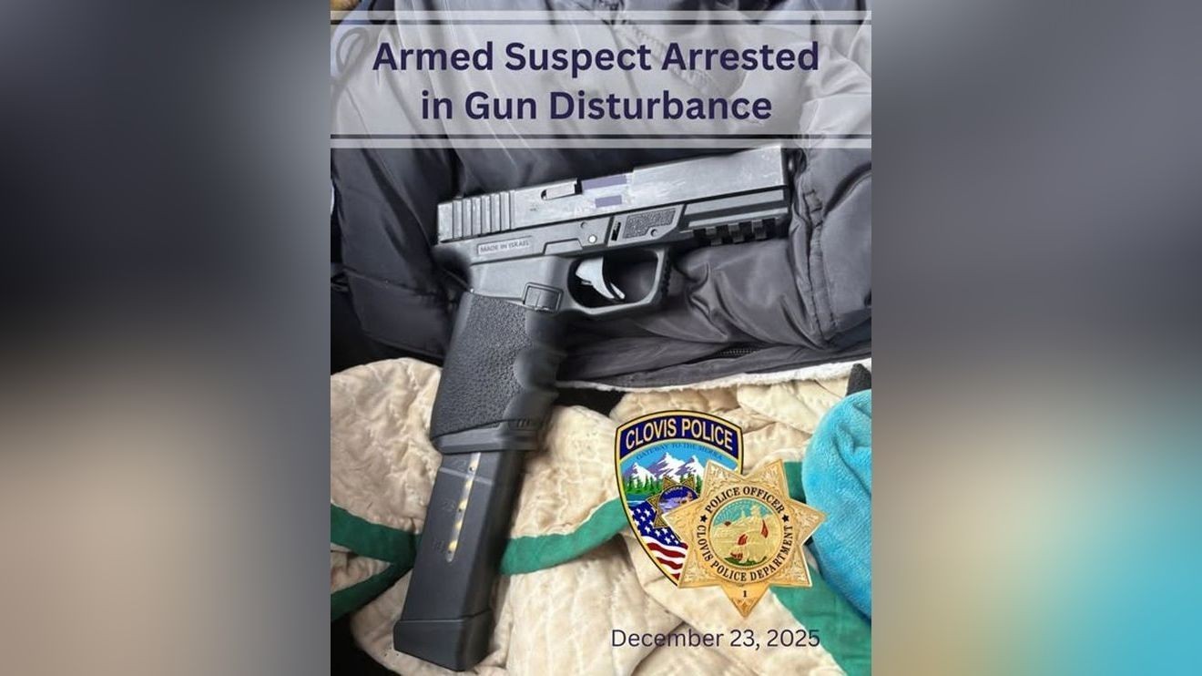 Clovis man arrested after standoff with police over modified handgun