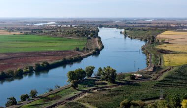 Trump again sides with agriculture in CA's water wars