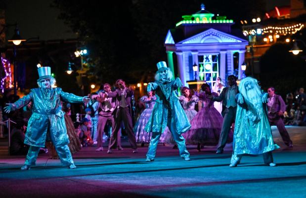Ghosts from The Haunted Mansion during the Frightfully Fun Parade at Oogie Boogie Bash, A Disney Halloween Party, in California Adventure at the Disneyland Resort in Anaheim, CA, on Thursday, September 9, 2021. (Photo by Jeff Gritchen, Orange County Register/SCNG)
