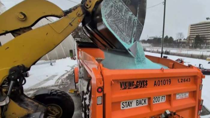 Oakland County crews battle snow, slush to keep roads safe amid winter storm