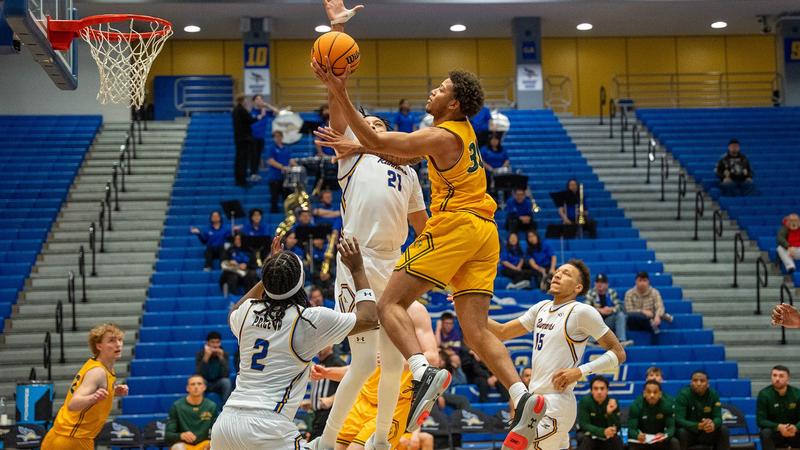Bison Beat Cal State Bakersfield, 80-69
