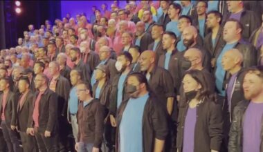 San Francisco Gay Men’s Chorus rings in the holidays with harmony and history