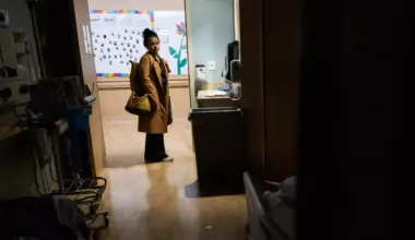 A stylized map of Texas with a blue star section inset shows the state divided into three parts colored blue, white, and red, framed by a rope.