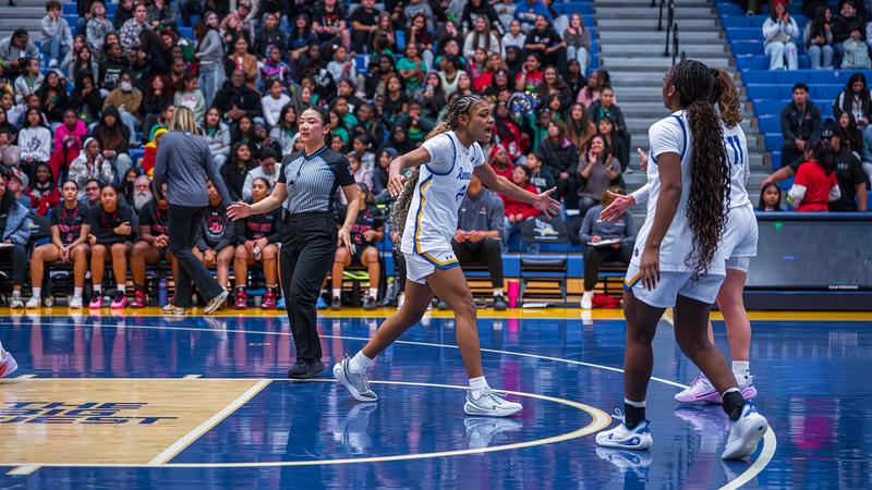 Coleman's 25 Points Leads CSUB to Education Day Win