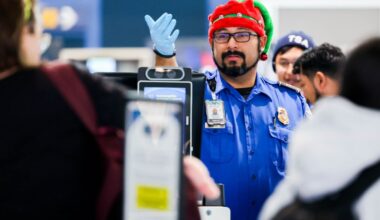 Oakland Airport now offering ‘visitor passes’ through security – Monterey Herald