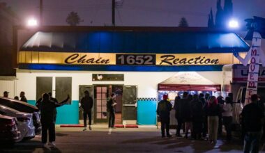 At Chain Reaction’s final show fans mourned, ‘Feels like losing a piece of history’ – Orange County Register
