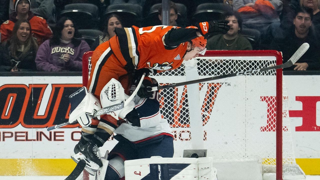 Pavel Mintyukov scores with 3:29 left to lift Ducks past Blue Jackets, 4-3
