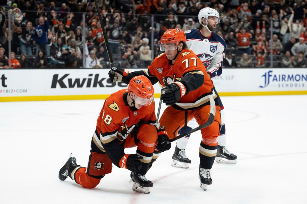 Ducks edge Blue Jackets for a bounce-back win – Pasadena Star News