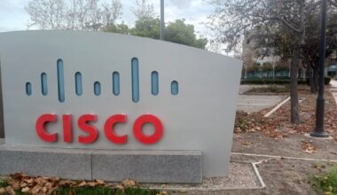 Cisco sells San Jose office buildings but has option to buy them back