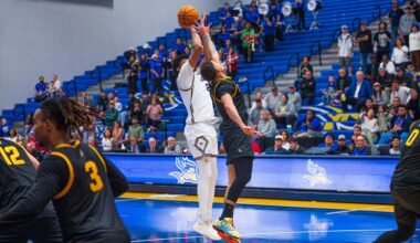 Jessamy's Buzzer-Beater Lifts Bakersfield Past Idaho