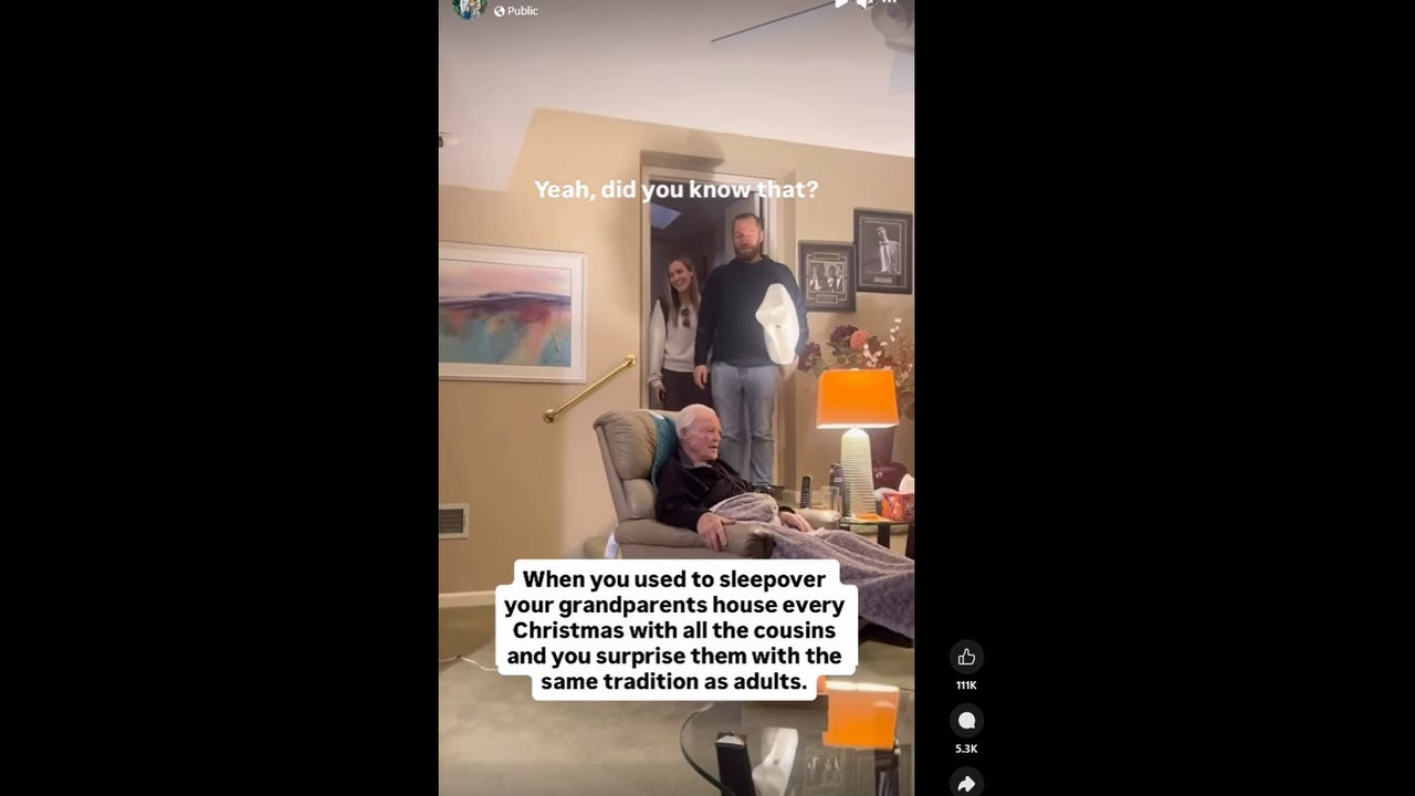 Viral: Cousins surprise California grandparents with Christmas sleepover