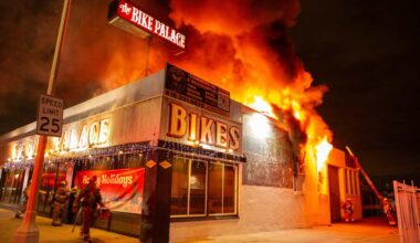 San Pedro’s Bike Palace heavily damaged in Tuesday night fire – Daily Breeze