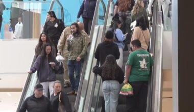 Sacramento-area shopping malls see major uptick in foot traffic following Christmas