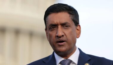 Khanna Hits Back as Silicon Valley Oligarchs Threaten Primary Challenge Over California Billionaires Tax