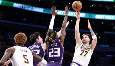 Luka Doncic and LeBron James combine for 68 points, Lakers end skid with 125-101 win over Kings
