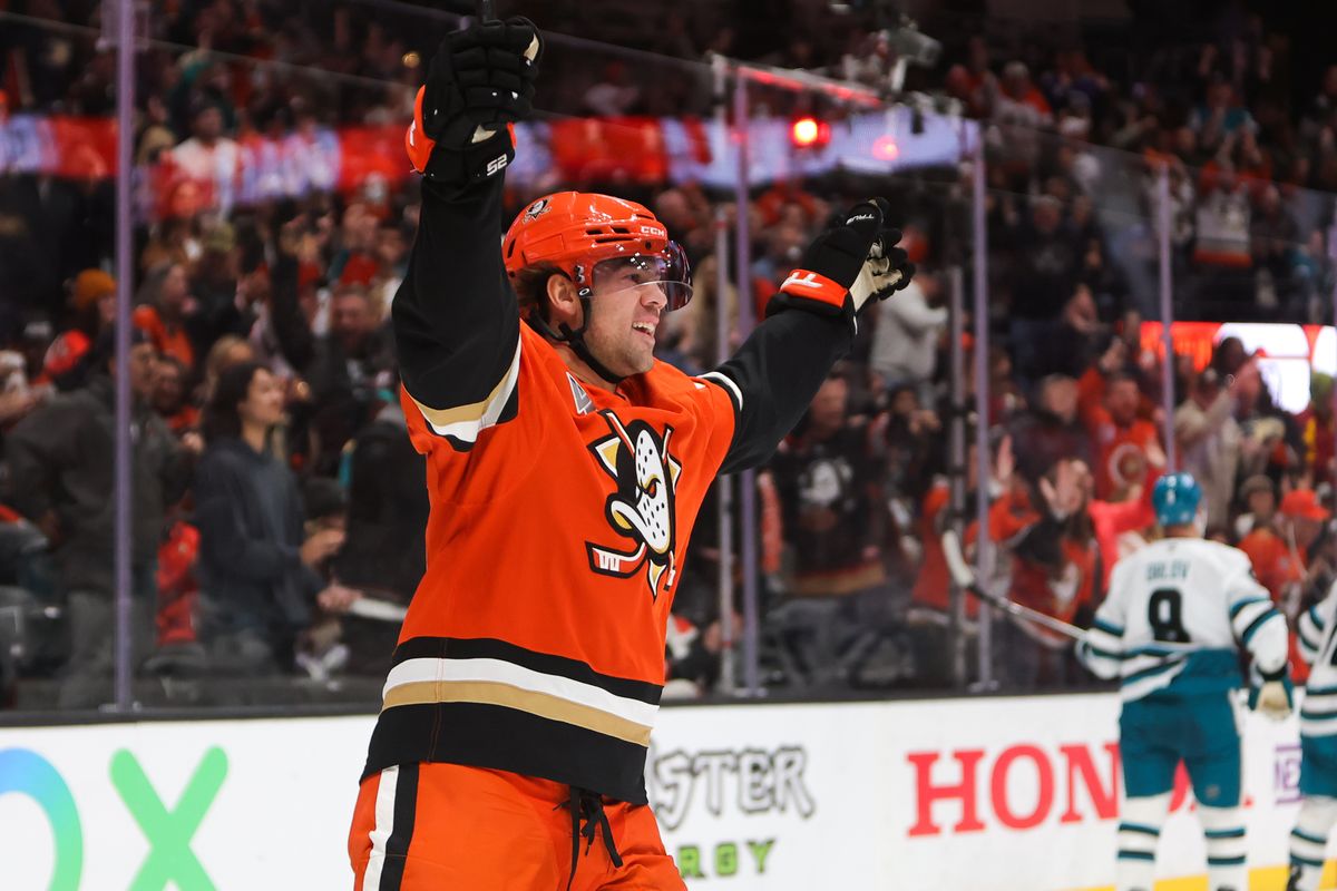 #25 C Ryan Poehling of the Anaheim Ducks celebrates a Troy Terry goal in the first period during an NHL game against the San Jose Sharks on December 29, 2025 in Anaheim, California.