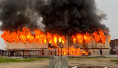Massive fire destroys abandoned building in Fresno's Chinatown
