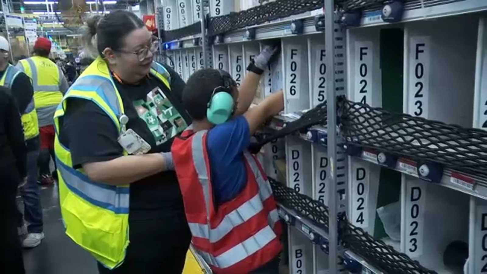 Amazon workers in Fresno train Santa's next generation of helpers