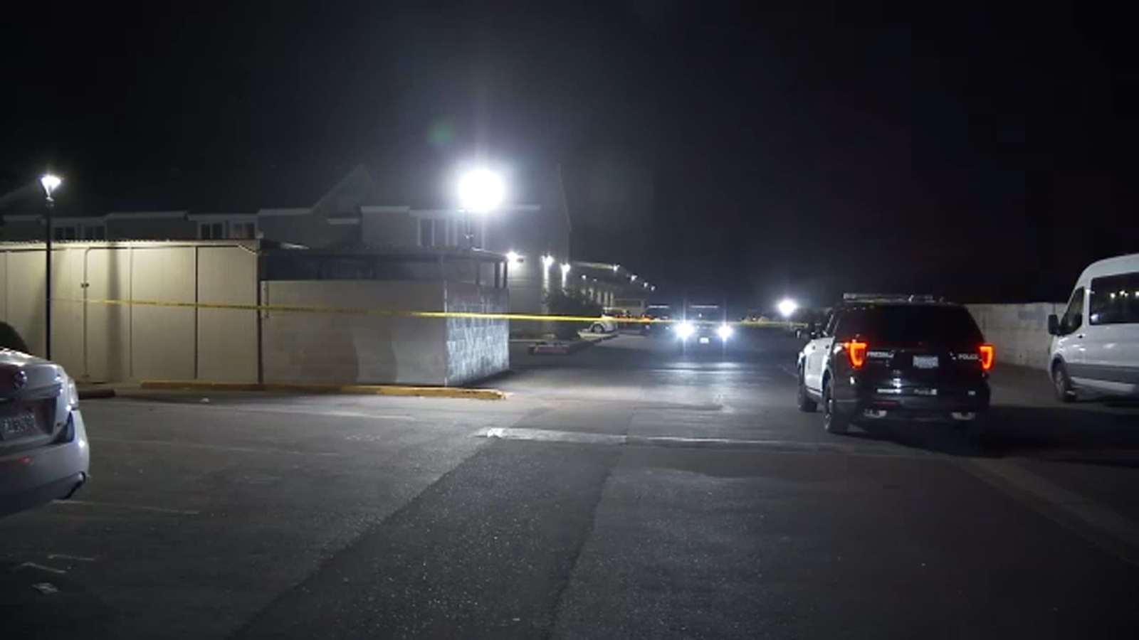 Man hospitalized after shooting in central Fresno, police say