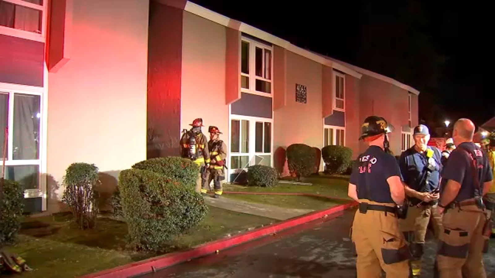 3 displaced after apartment fire in central Fresno, officials say
