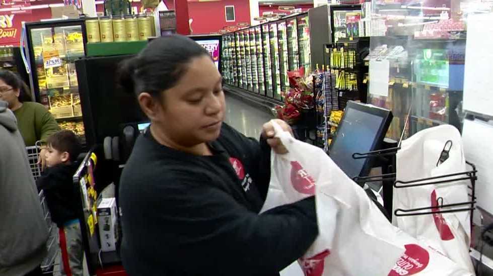 Sacramento church surprises shoppers with holiday groceries