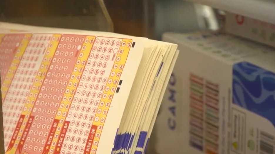 Christmas Eve Powerball ticket worth $2.8M is sold in California