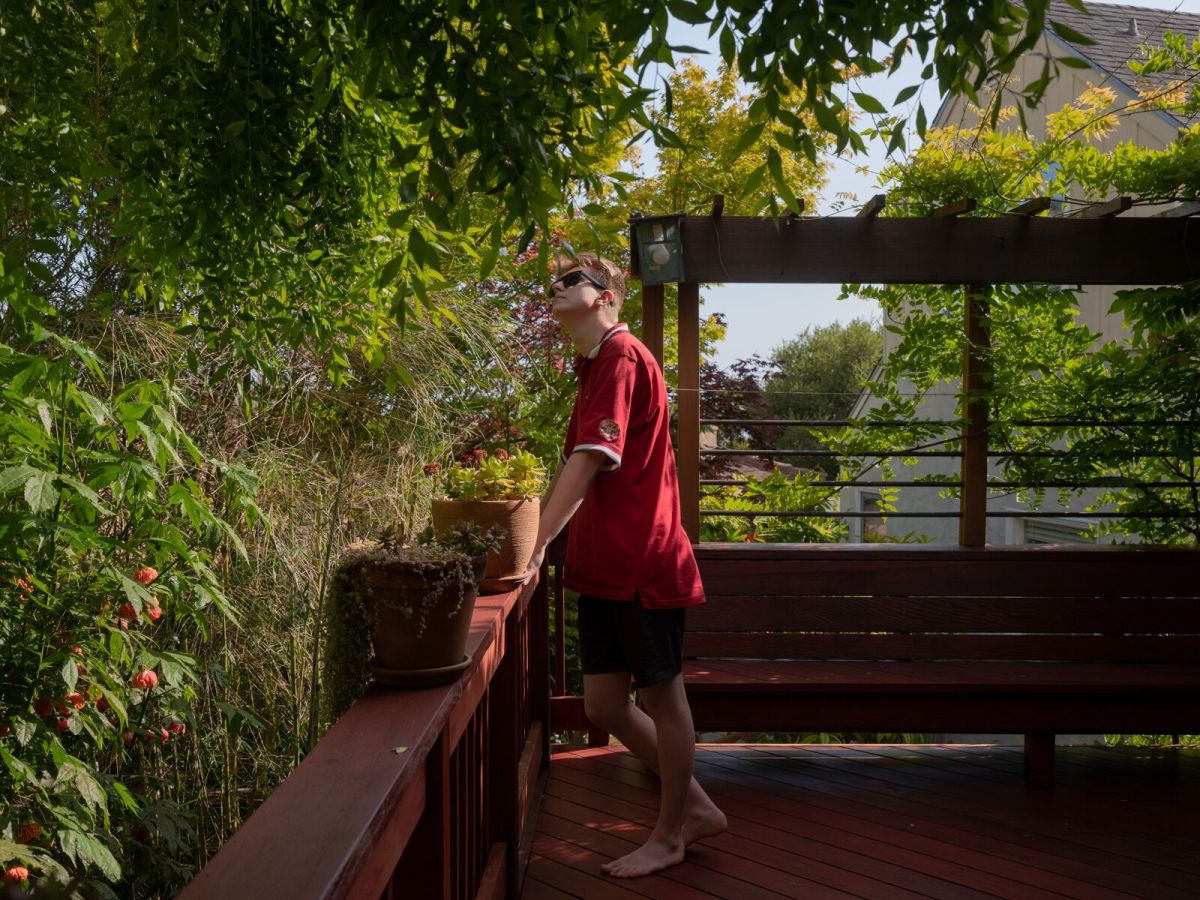 Fleeing war and homophobia in Ukraine, he found a haven in the Berkeley Hills