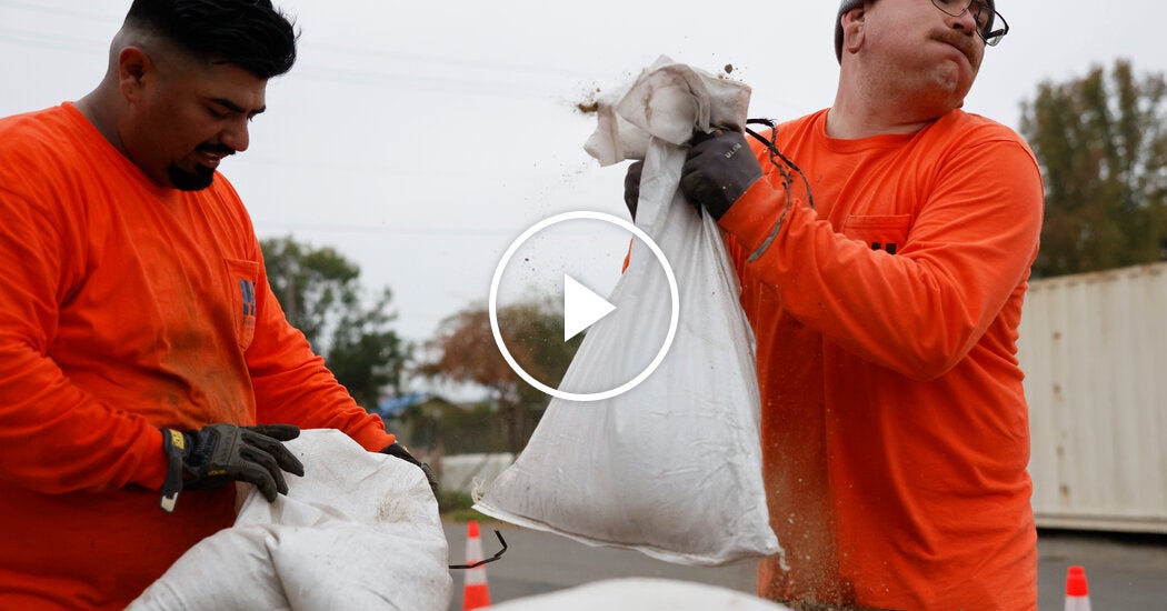 Christmas Eve Flooding Prompts Evacuations in California