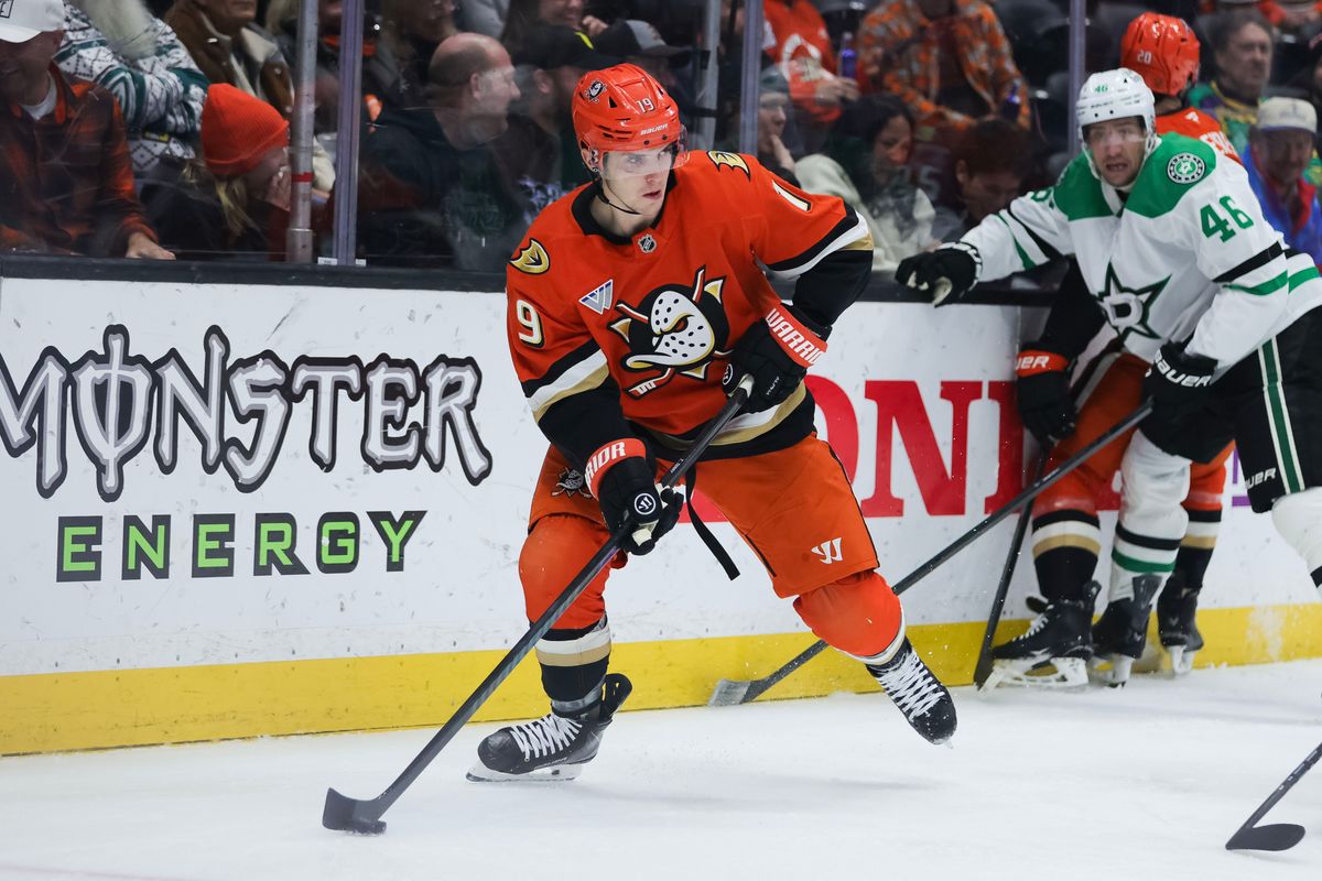 Anaheim Ducks right wing Troy Terry (19) with the puck during the NHL game against the Dallas Stars, Friday December 19th, 2025 at Honda Center in Anaheim, Calif.
