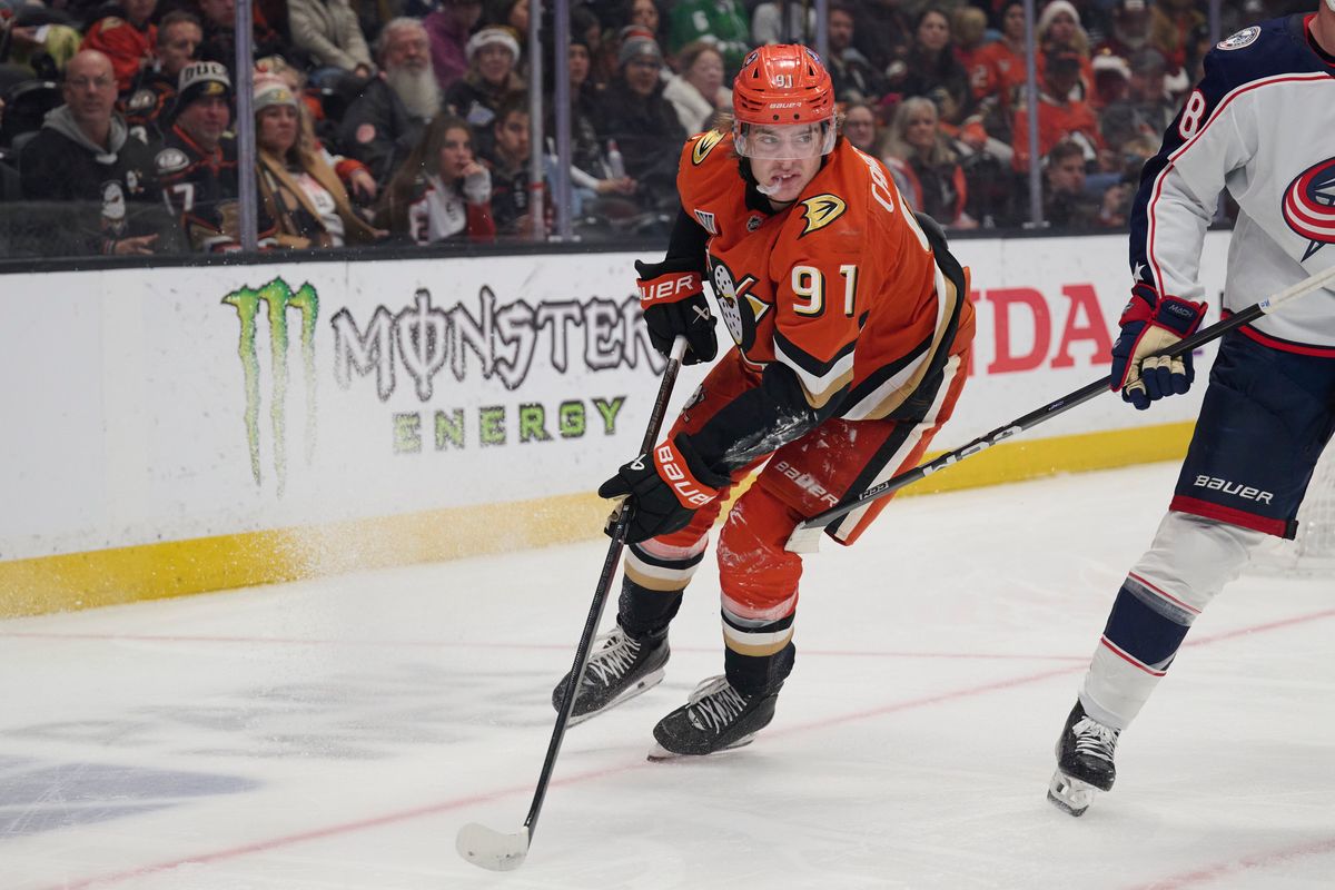 Leo Carlsson #91 of the Anaheim Ducks looks for a pass against the blue Jackets at the Honda Center on December 20,2025 in Anaheim, California. Leo Carlsson #91 of the Anaheim Ducks looks for a pass against the blue Jackets at the Honda Center on December 20,2025 in Anaheim, California.