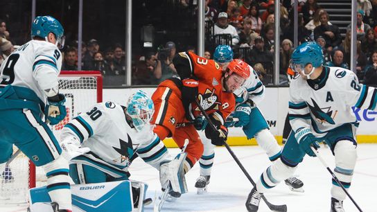Defensive breakdowns dismantle dominant Ducks in third straight loss