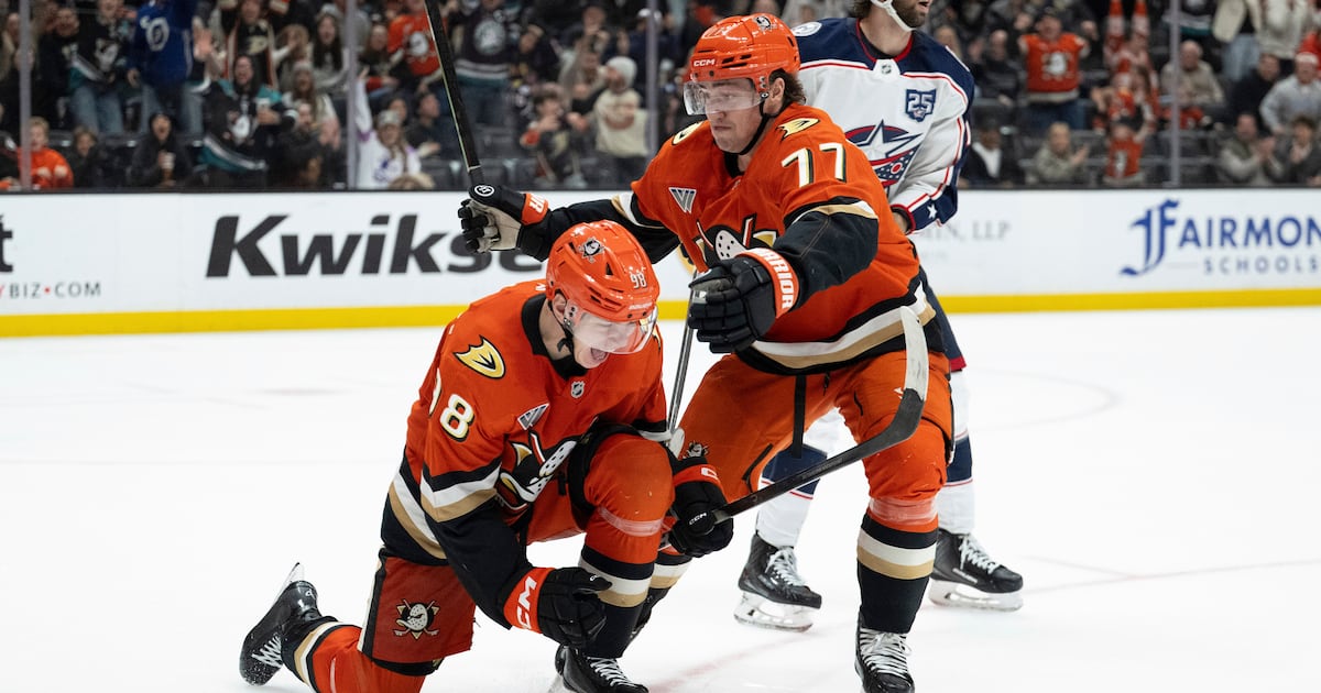 Pavel Mintyukov scores with 3:29 left to lift Anaheim Ducks past Columbus Blue Jackets