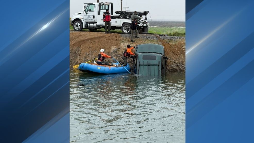 Photo: Bakersfield Search & Rescue (Facebook){p}{/p}