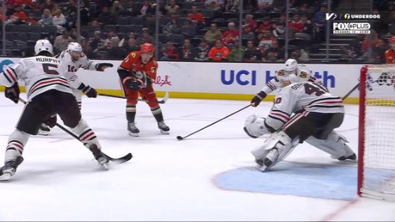 Leo Carlsson, rookie Beckett Sennecke lead first-place Ducks' 7-1 rout of road-weary Blackhawks