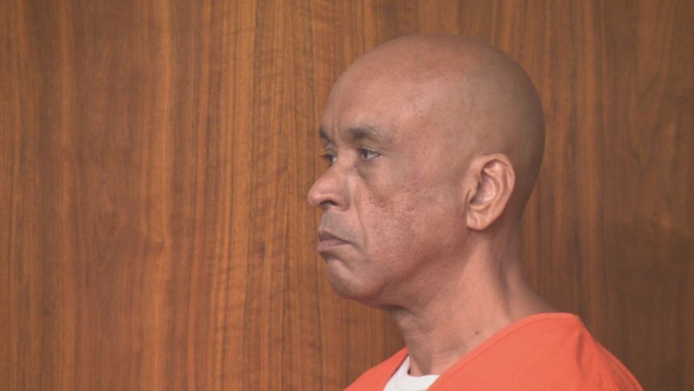 FILE: Tino Ibach (KBAK/KBFX){p}{/p}