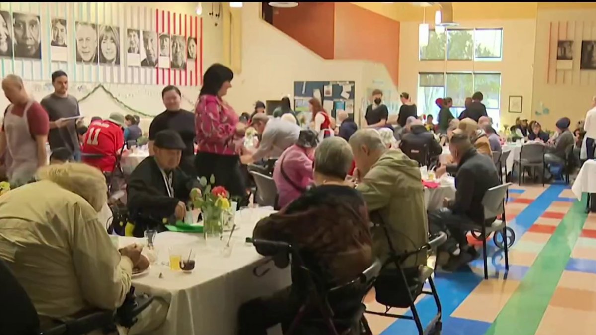 Community holiday meal creates family for seniors in San Diego’s Cortez Hill – NBC 7 San Diego
