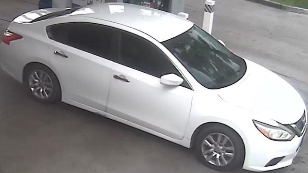 The Bakersfield Police Department is asking for the community’s help in identifying a man accused of breaking into a vehicle and stealing a purse. PHOTO: BPD