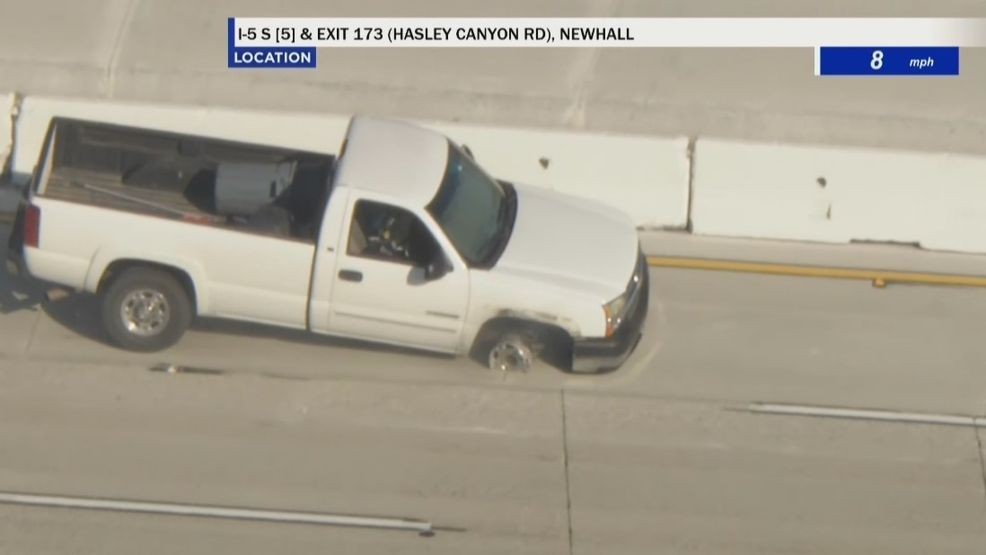 {p}A stolen vehicle pursuit that originated in Bakersfield ended near Castaic Thursday afternoon. Jan. 30, 2025 (KCBS/KCAL).{/p}