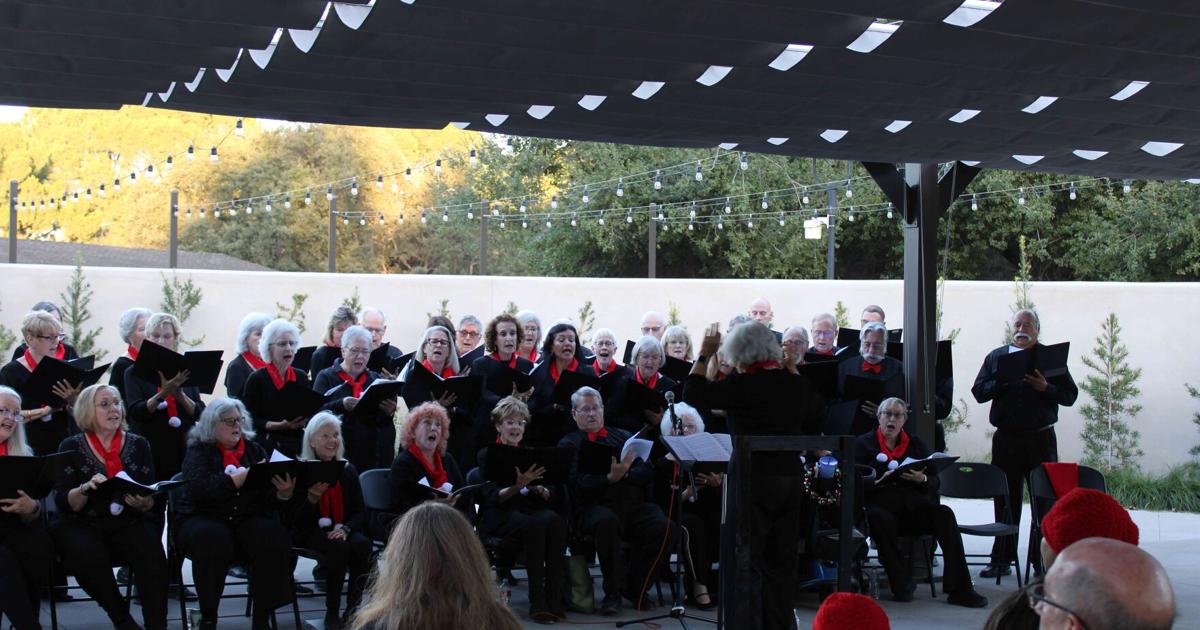 Fullerton Arboretum's holiday market features community, crafts and cocoa | Lifestyle