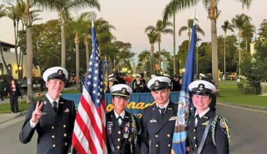 CHS Students Participate In Coronado’s Christmas Parade | Islander Times News