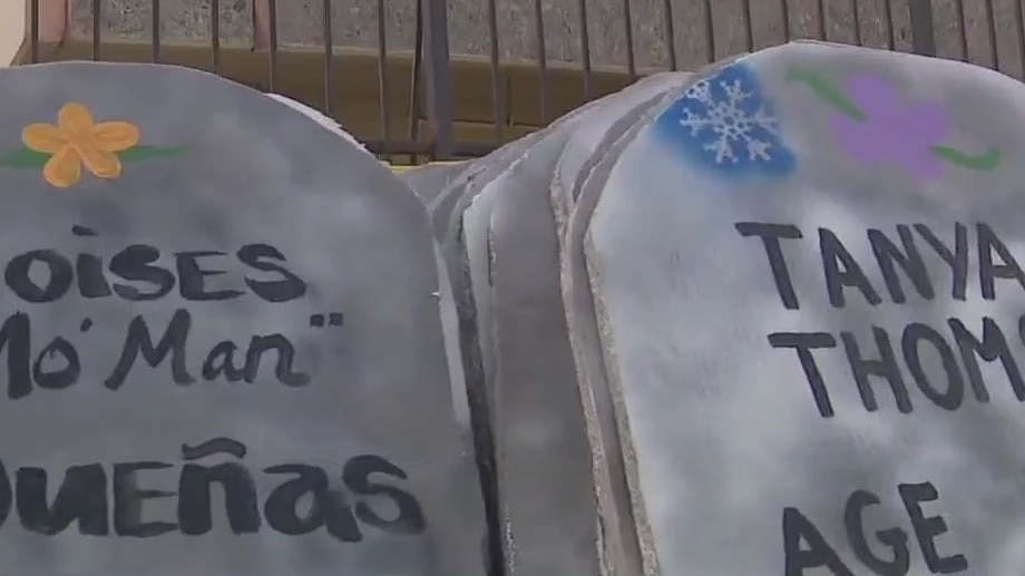 Tombstone Project marks unhoused deaths in Santa Clara County, even as number of annual deaths declines