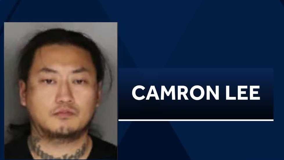 FBI offers rewards to find Sac County man wanted for murder and his missing children