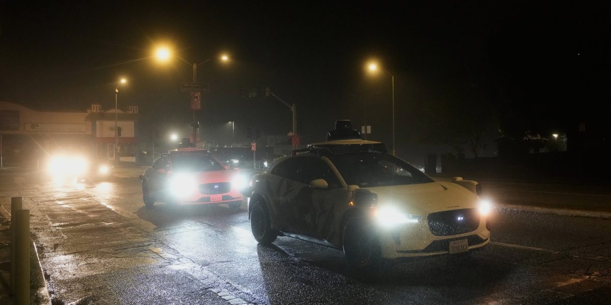 Waymo chaos during San Francisco power outage likely due to 'operational management failure'