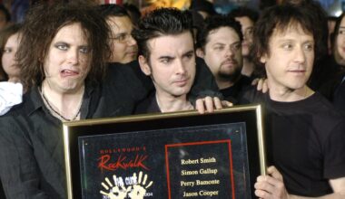 Perry Bamonte, guitarist and keyboardist for The Cure, dies at 65 – NBC Los Angeles