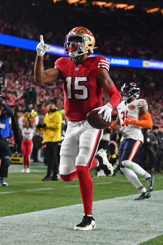 San Francisco 49ers' Jauan Jennings (15) gestures after scoring a touchdown against the Chicago Bears in the fourth quarter of their NFL game at Levi's Stadium in Santa Clara, Calif., on Sunday, Dec. 28, 2025. The San Francisco 49ers defeated the Chicago Bears 42-38. (Jose Carlos Fajardo/Bay Area News Group)