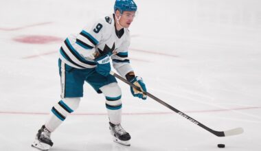 San Jose Sharks unable to slow down Philadelphia Flyers